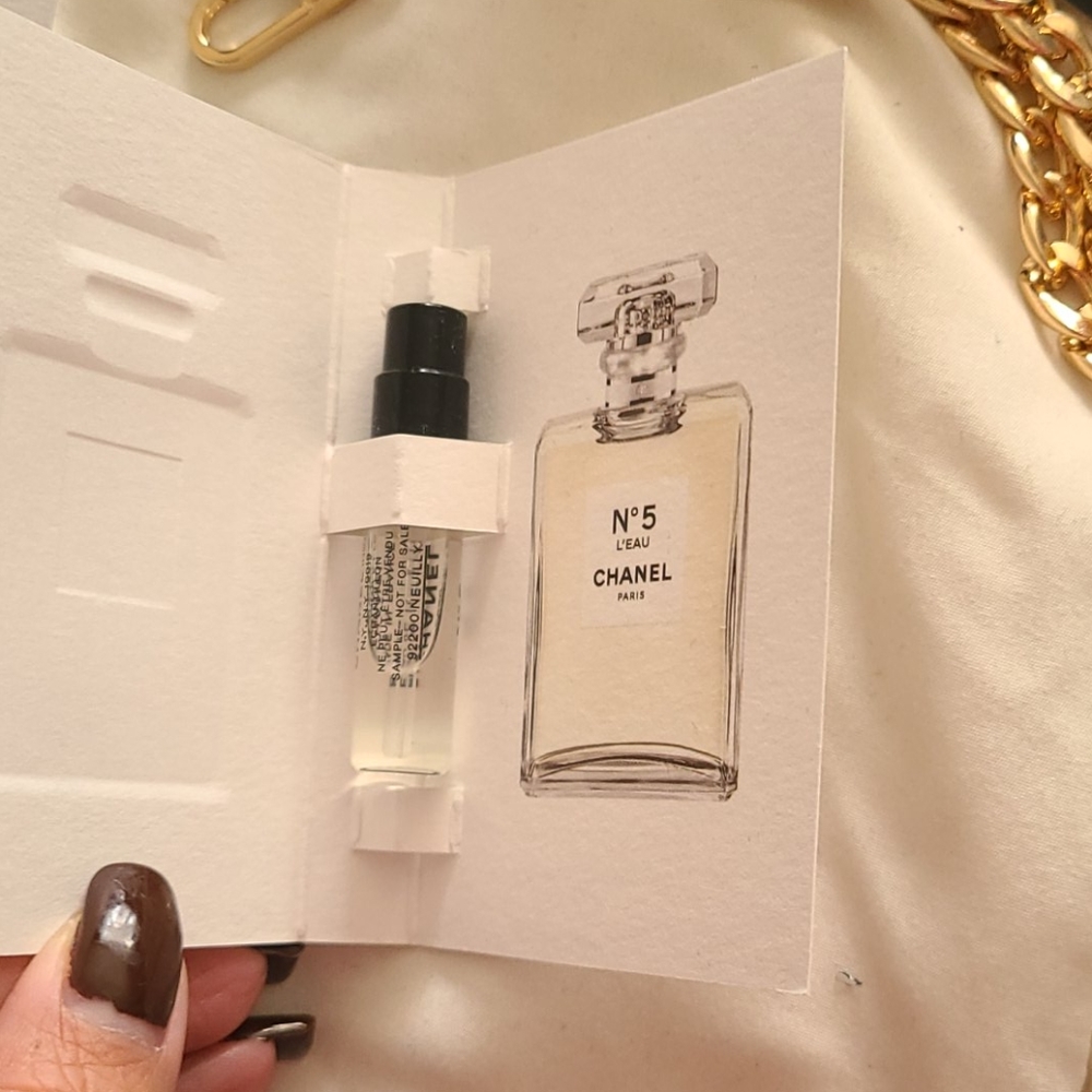 Chanel Sample - image 2